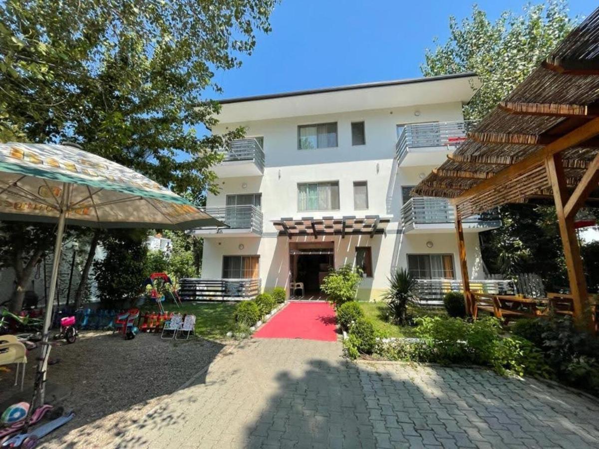 Aparthotel Vila Tufi Велипойе Экстерьер фото