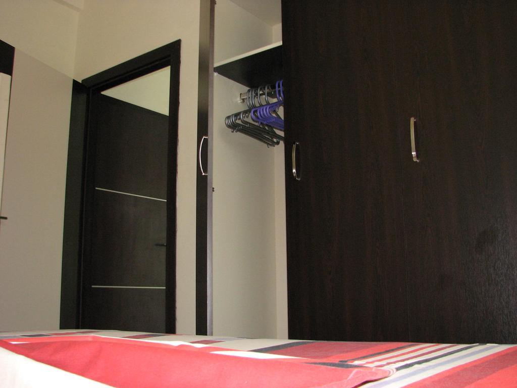 Aparthotel Vila Tufi Велипойе Экстерьер фото