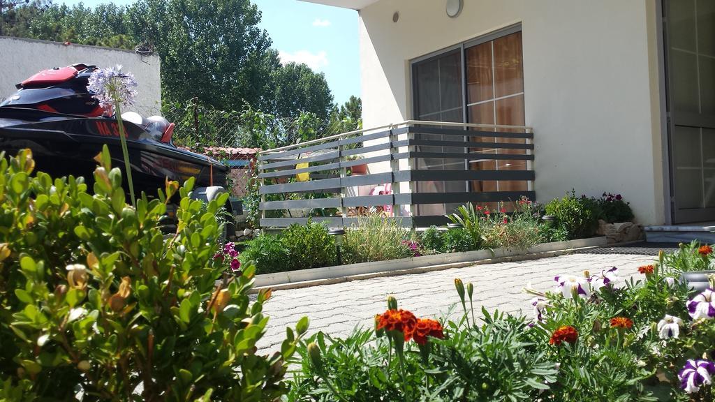 Aparthotel Vila Tufi Велипойе Номер фото