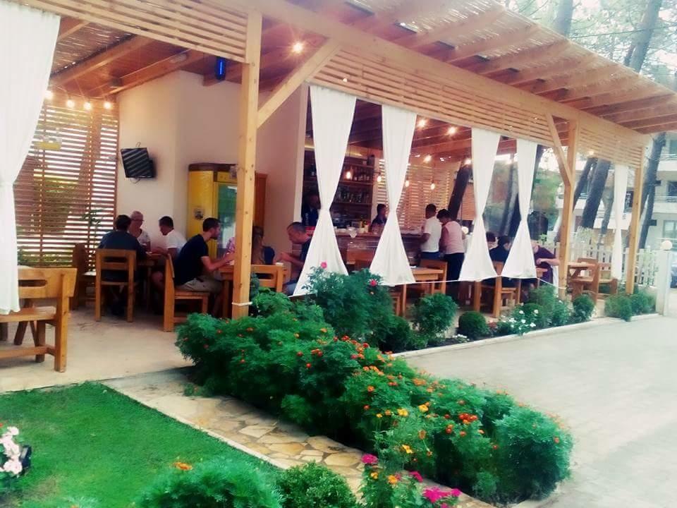 Aparthotel Vila Tufi Велипойе Экстерьер фото